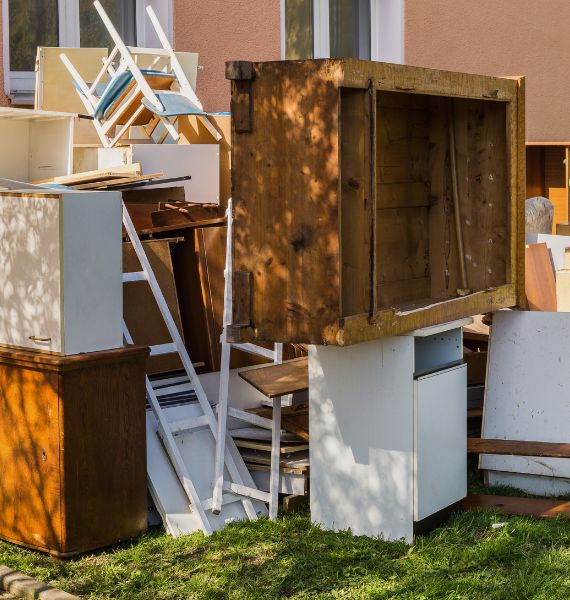 outdoor waste removal | outdoor Junk removal Near Me